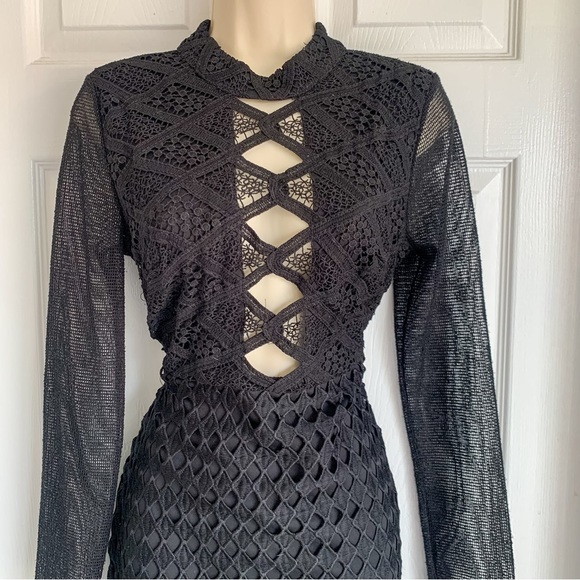 Black Long Sleeve Lace Backless Mini Dress - Picture 3 of 8